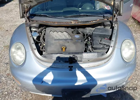 2001 Volkswagen New Beetle Gl from USA, damaged, VIN 3VWBK21C41M424994